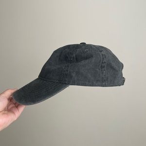 Vintage washed black baseball cap